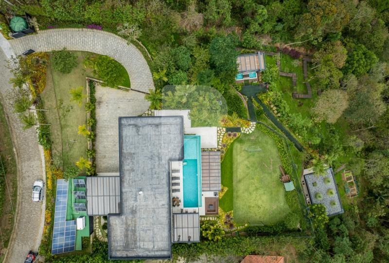 Casa - Petrópolis, Araras