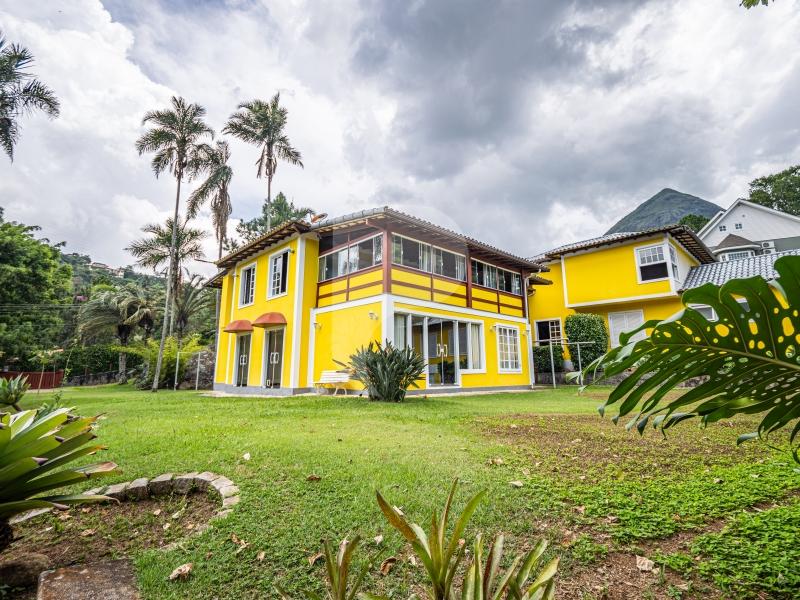 Casa - Petrópolis, Araras