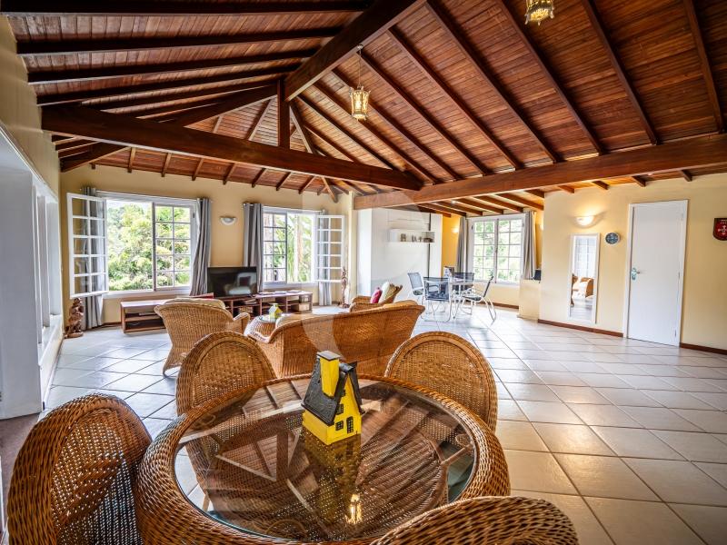Casa - Petrópolis, Araras