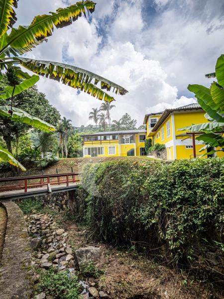Casa - Petrópolis, Araras