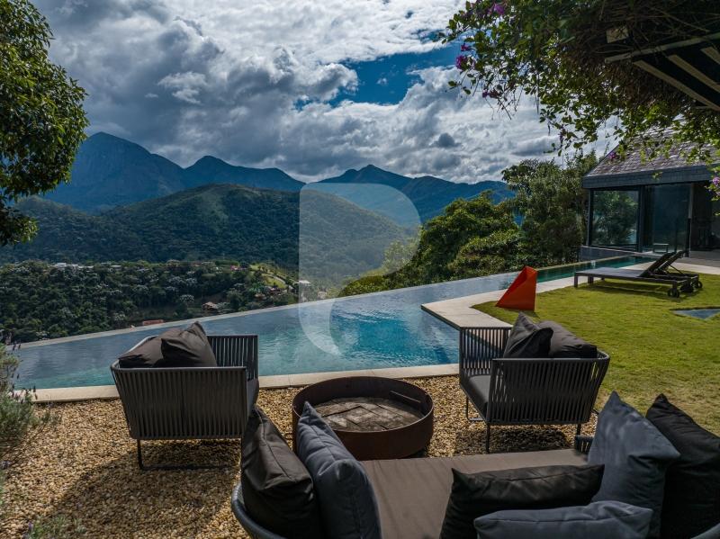 Casa - Petrópolis, Araras