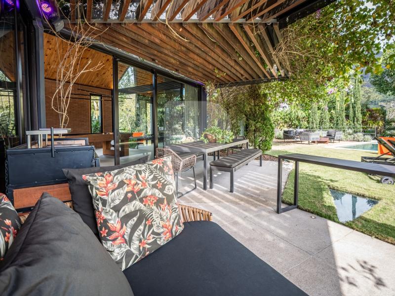 Casa - Petrópolis, Araras