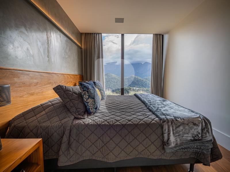 Casa - Petrópolis, Araras