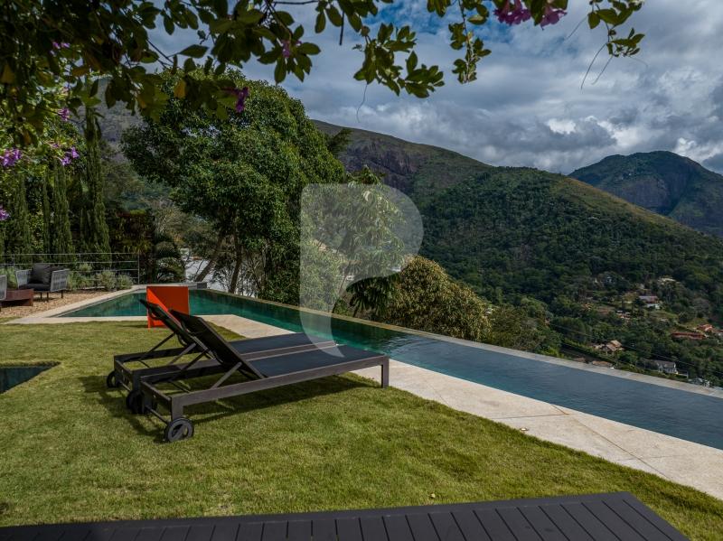 Casa - Petrópolis, Araras