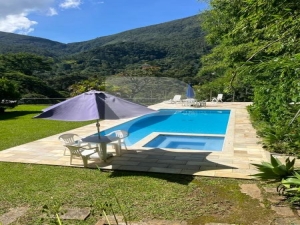 Casa - Petrópolis, Araras