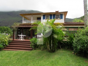 Casa - Petrópolis, Araras