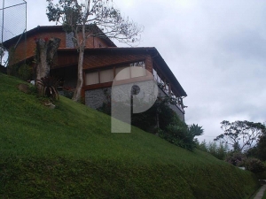 Casa - Petrópolis, Corrêas