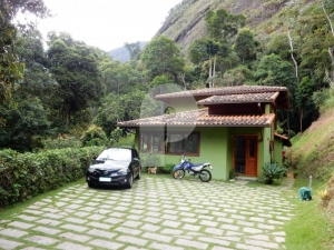Casa em Petrópolis, Araras