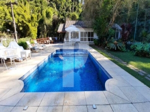 Casa - Petrópolis, Corrêas