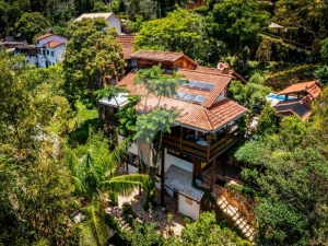 Casa - Petrópolis, Nogueira
