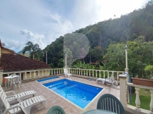 Casa em Petrópolis, Araras