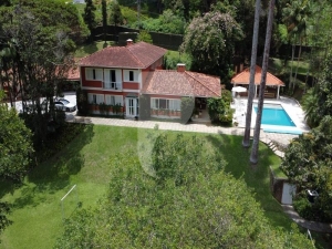 Casa - Petrópolis, Corrêas