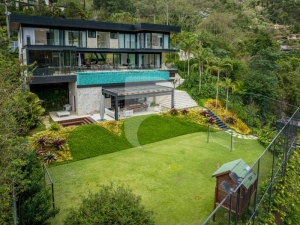 Casa - Petrópolis, Araras